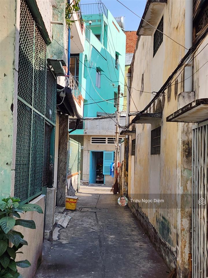 Lê văn sỹ phú nhuận
81m2 chỉ nhỉnh 9 tỷ hiếm trong khu vực .