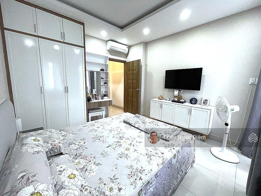 Nhà đẹp 3 tầng quận 3 hẻm xe hơi 6 mét thông lê văn sỹ full nội thất.