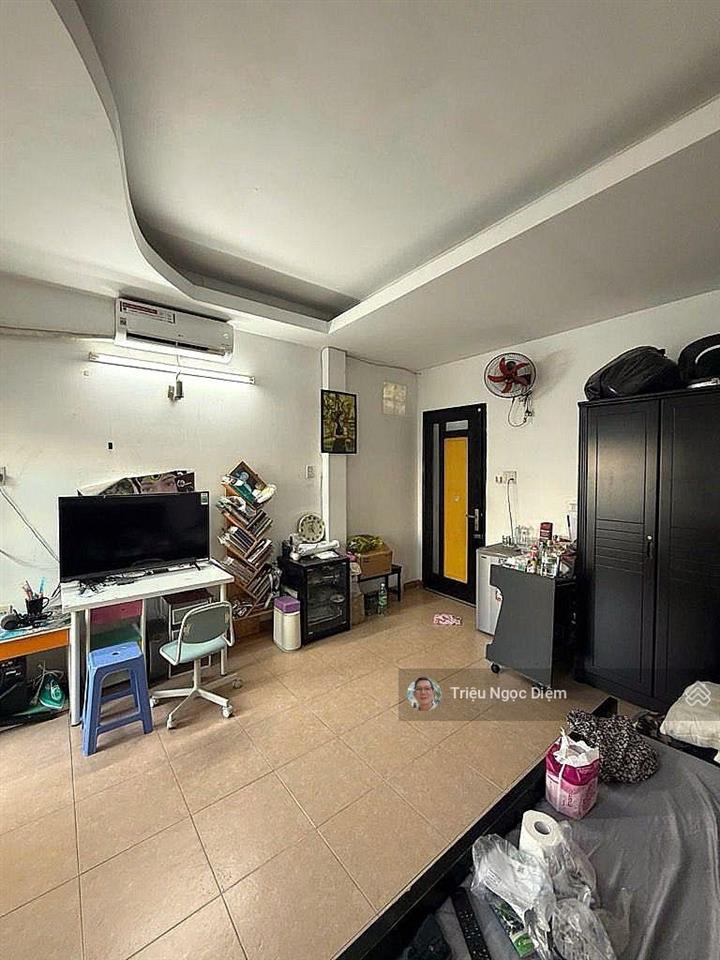 Nhà mặt tiền hoàng hoa thám kinh doanh thu nhập 60 triệu/tháng. 132m2. ngang 5 mét. 5 tầng. gấp bán