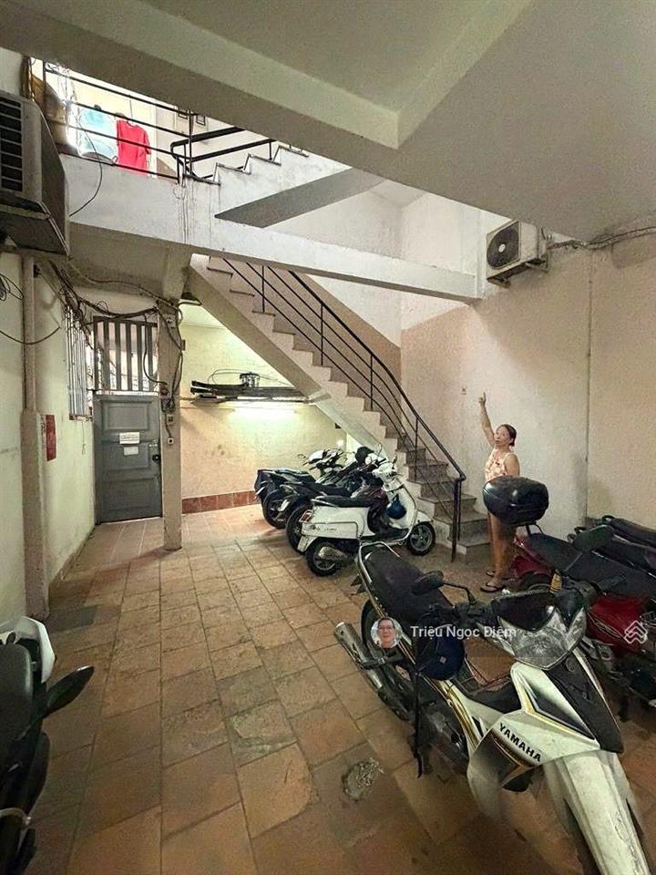 Nhà mặt tiền hoàng hoa thám kinh doanh thu nhập 60 triệu/tháng. 132m2. ngang 5 mét. 5 tầng. gấp bán