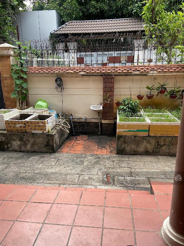 Gấp bán biệt thự 2 mặt tiền hxh 6m . hẻm nhựa .khu đại gia. thanh đa bình thạnh. 390m2. chỉ 41.5 tỷ