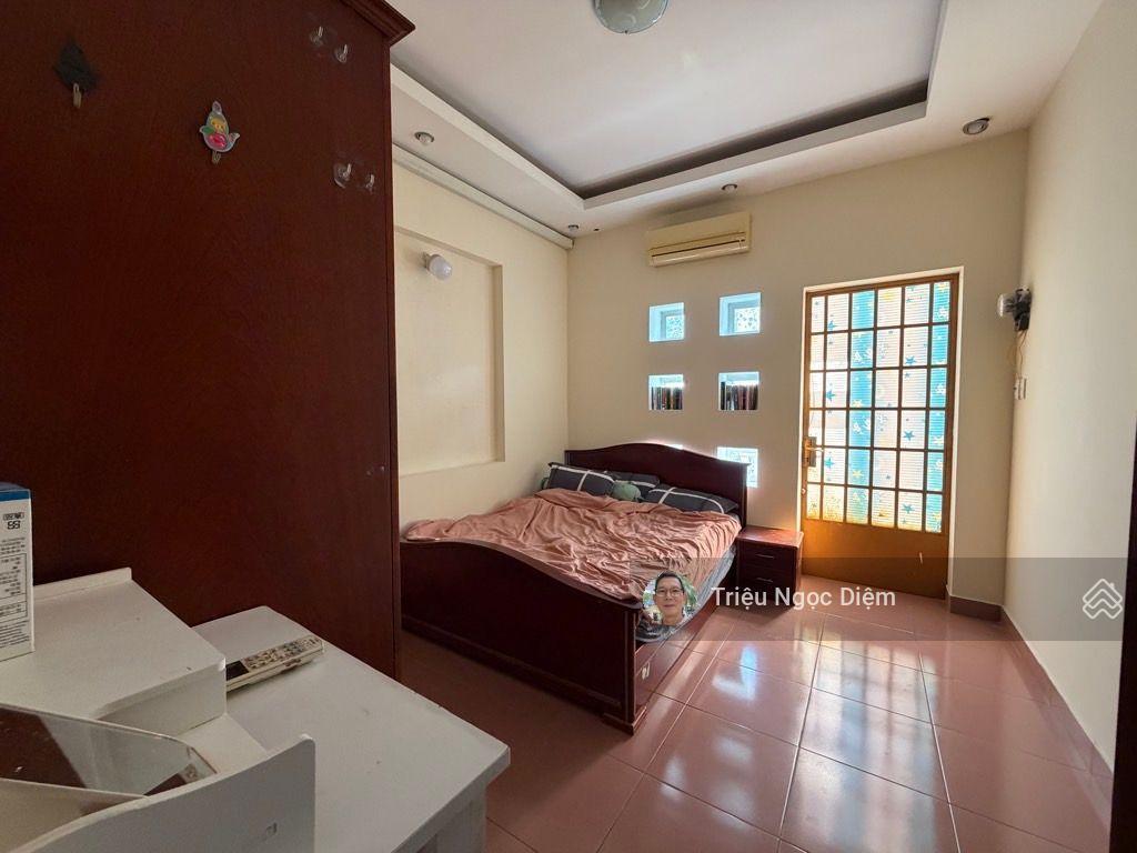 Gấp bán nhà xô viết nghệ tĩnh khu vip p19 . 80m2. giáp q1 gần chợ thị nghè. chỉ 10.9 tỷ .