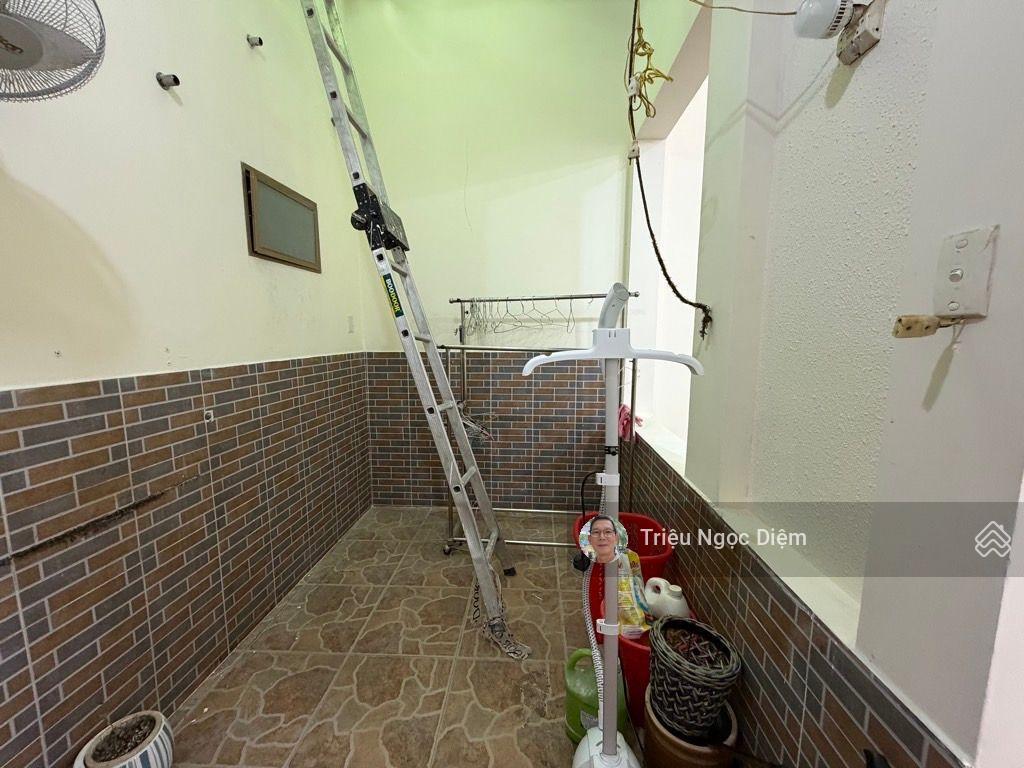 Gấp bán nhà xô viết nghệ tĩnh khu vip p19 . 80m2. giáp q1 gần chợ thị nghè. chỉ 10.9 tỷ .