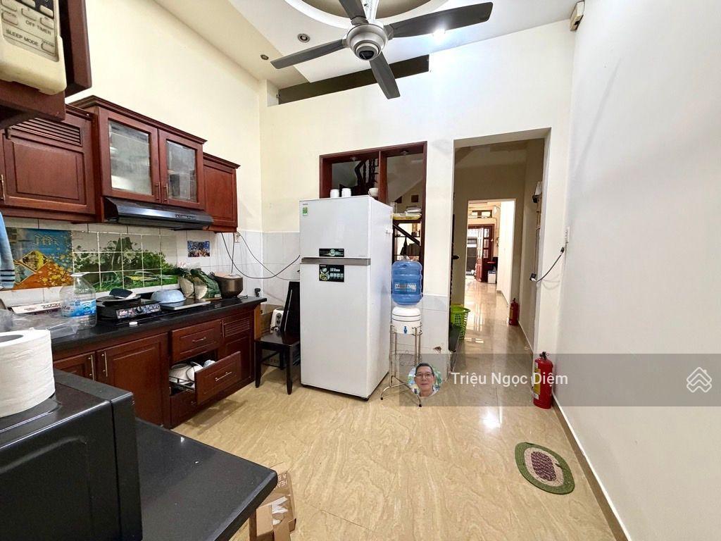 Gấp bán nhà xô viết nghệ tĩnh khu vip p19 . 80m2. giáp q1 gần chợ thị nghè. chỉ 10.9 tỷ .
