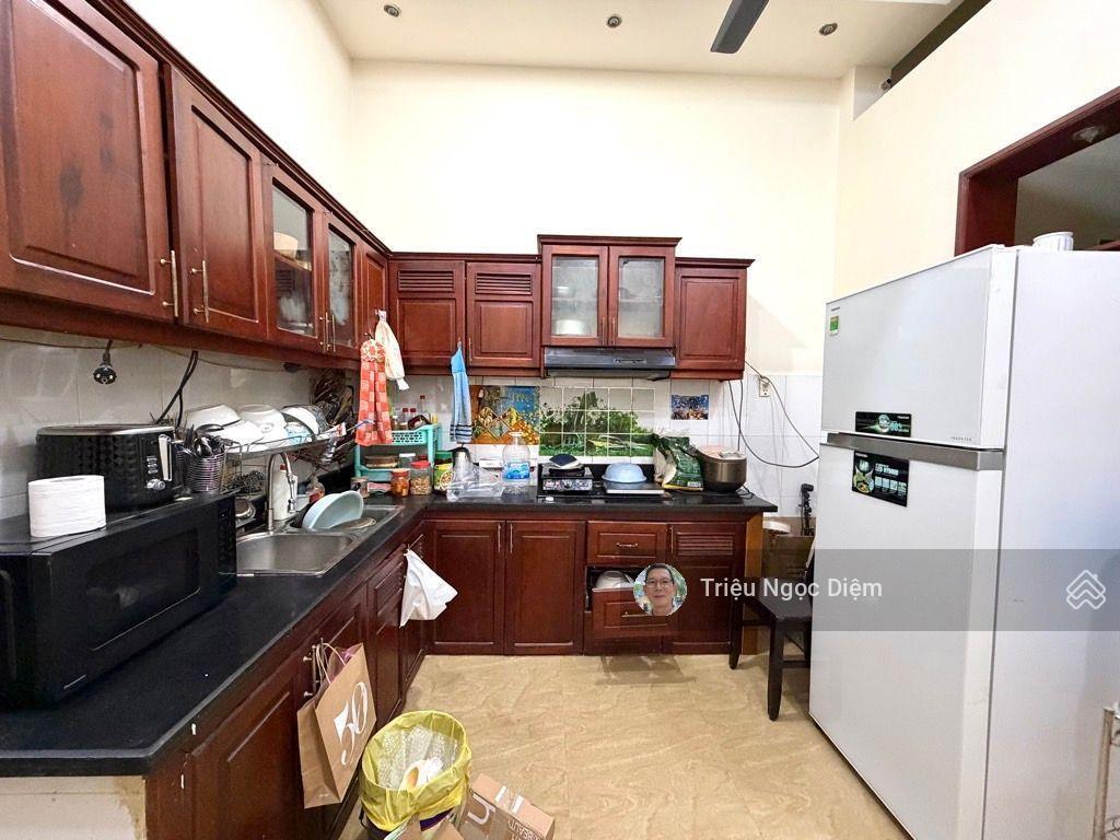 Gấp bán nhà xô viết nghệ tĩnh khu vip p19 . 80m2. giáp q1 gần chợ thị nghè. chỉ 10.9 tỷ .