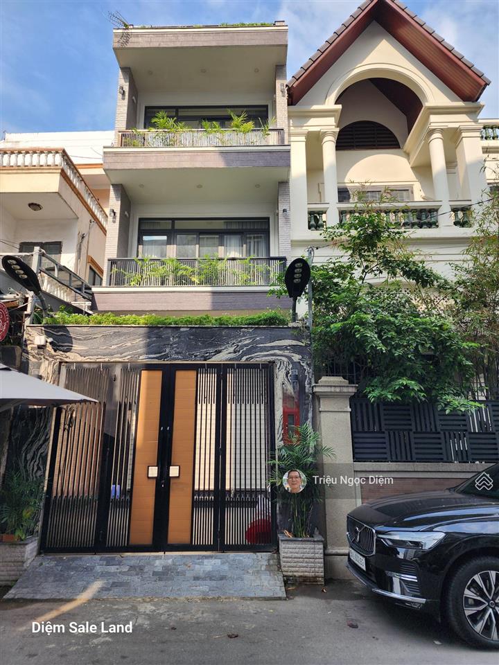 Bán nhà mặt tiền hẻm nhựa 10 mét điện biên phủ đối diện landmark 81 khu vip tân cảng bình thạnh