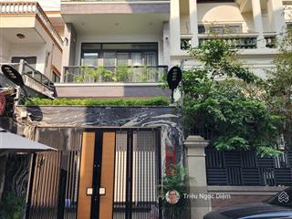 Bán nhà mặt tiền hẻm nhựa 10 mét điện biên phủ đối diện landmark 81 khu vip tân cảng bình thạnh