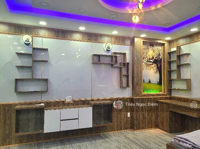 Bán nhà mặt tiền hẻm nhựa 10 mét điện biên phủ đối diện landmark 81 khu vip tân cảng bình thạnh