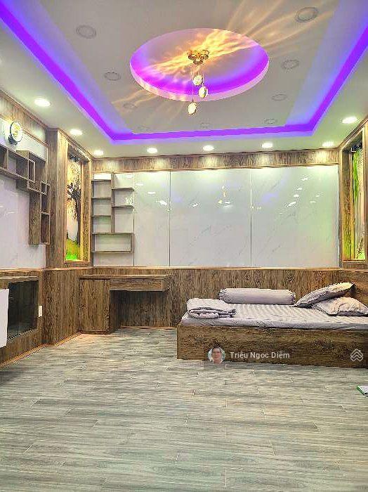 Bán nhà mặt tiền hẻm nhựa 10 mét điện biên phủ đối diện landmark 81 khu vip tân cảng bình thạnh
