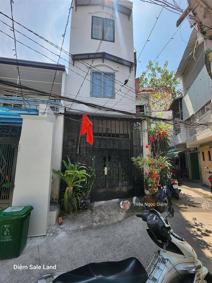 Giảm 1 tỷ còn 8.8 tỷ nhà 3 tầng hẻm 4m điện biên phủ 73m2. 9 phòng ngủ gần ngã tư hàng xanh