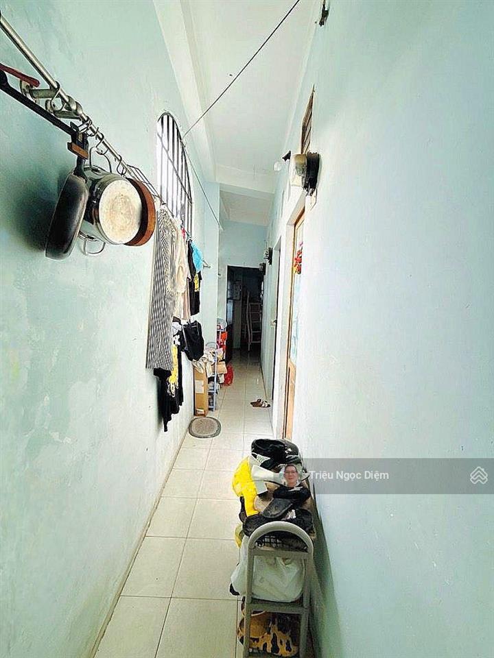 Giảm 1 tỷ còn 8.8 tỷ nhà 3 tầng hẻm 4m điện biên phủ 73m2. 9 phòng ngủ gần ngã tư hàng xanh