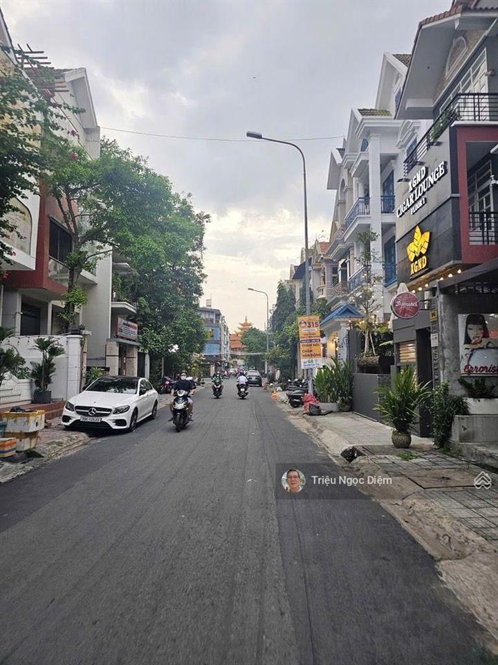 Bán nhà mặt tiền hoa đào phú nhuận ngang 8m hiếm kinh doanh sầm uất giá tốt 22 tỷ