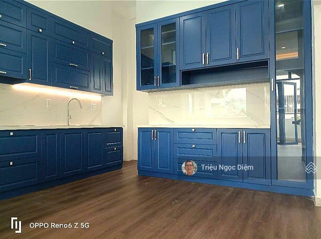 Gấp bán chỉ 16.5 tỷ nhà đẹp mặt tiền trần hữu trang nguyễn văn trỗi 72m2 4 tầng hầm thang máy
