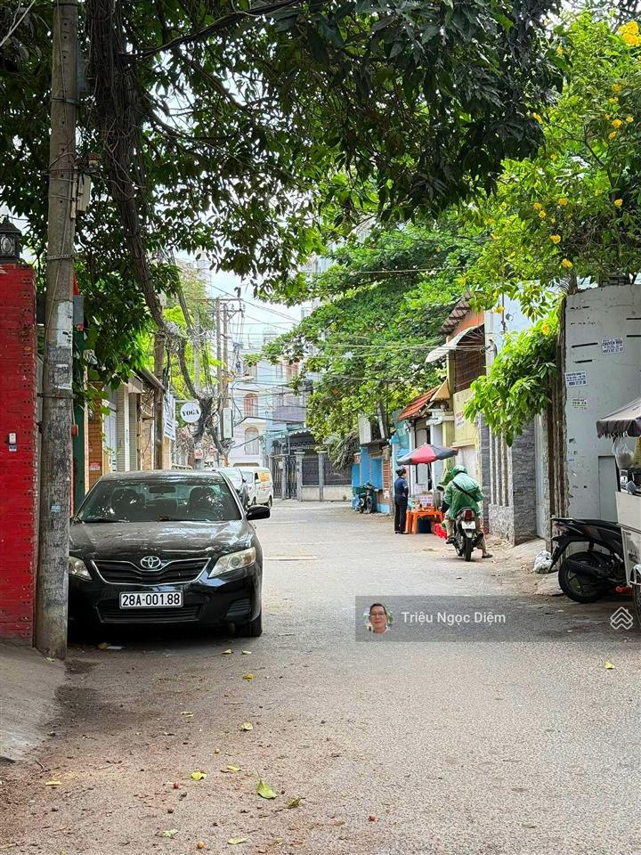 Giá mới 8.9 tỷ mặt tiền 4 tầng khu vip bình thạnh kinh doanh đỉnh chỉ 115 triệu/1m2 .