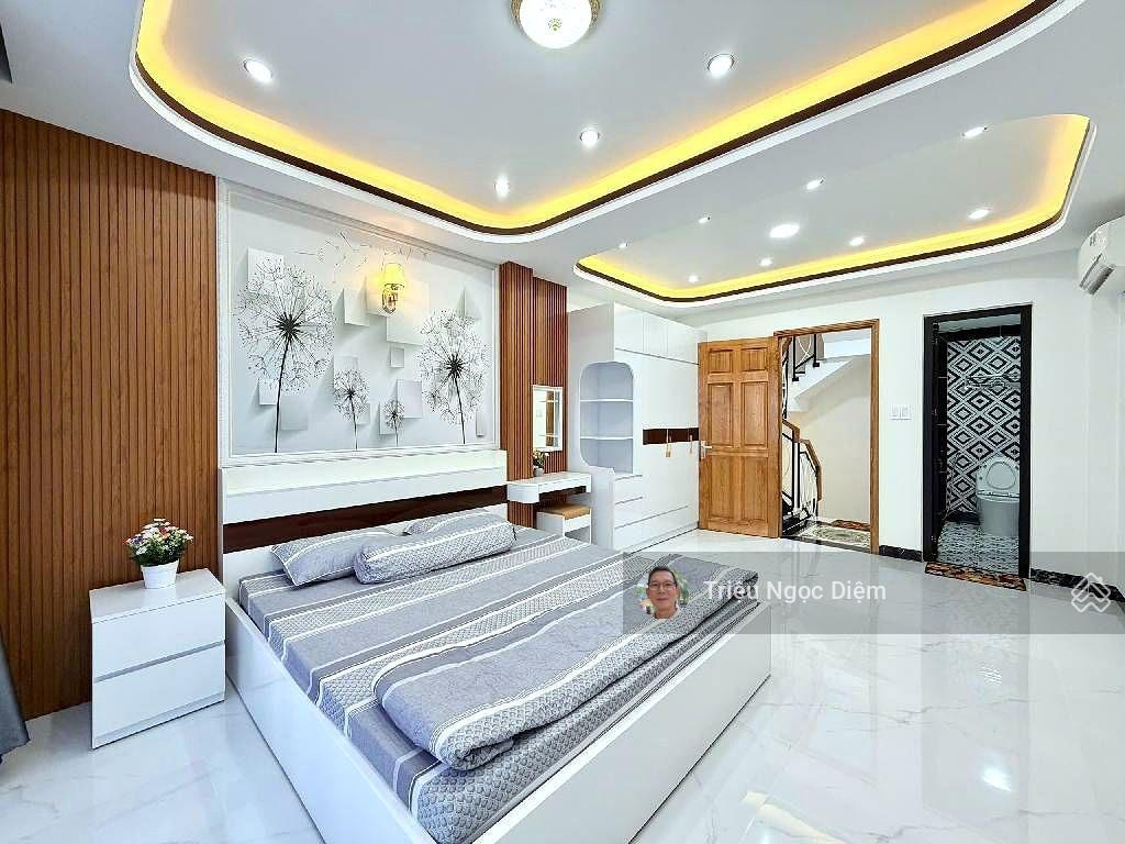 Nhà mới đẹp 5 tầng full nội thất cao cấp tiềm năng ra mặt tiền trần quang diệu q3 cho thuê 30tr/th