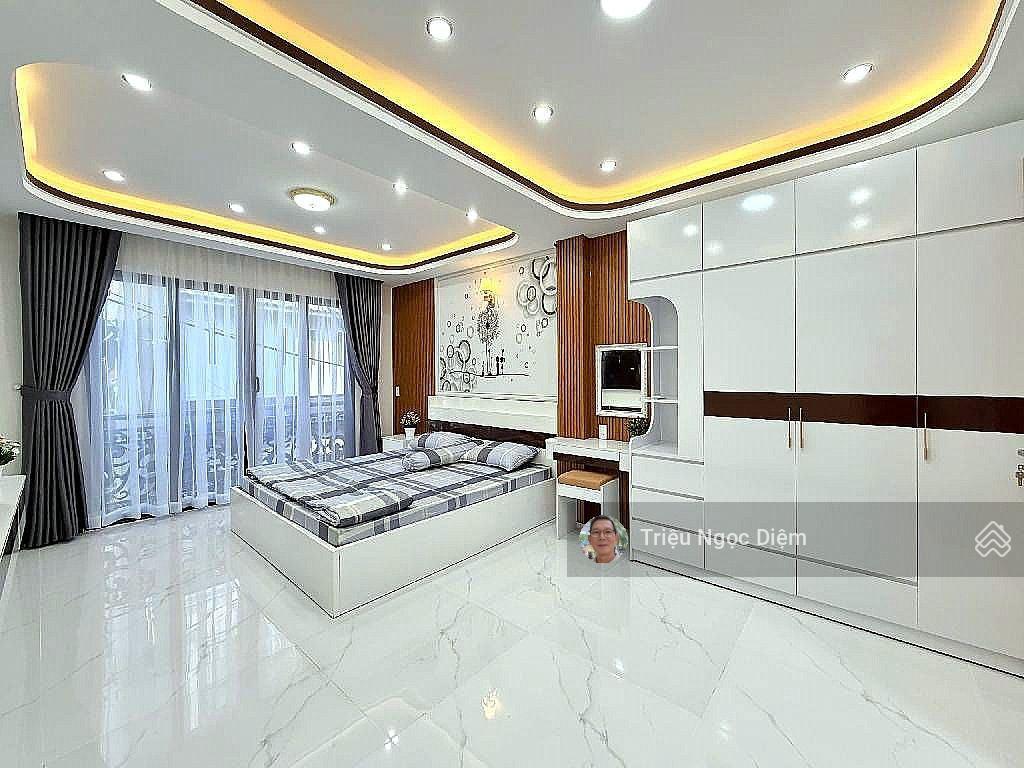 Nhà mới đẹp 5 tầng full nội thất cao cấp tiềm năng ra mặt tiền trần quang diệu q3 cho thuê 30tr/th