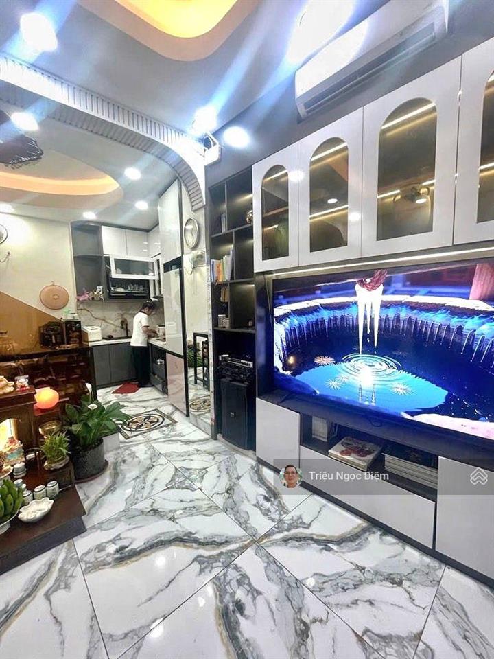 Bán nhà hxh cầm bá thước phú nhuận 4 tầng nở hậu đẹp chỉ 9.9 tỷ