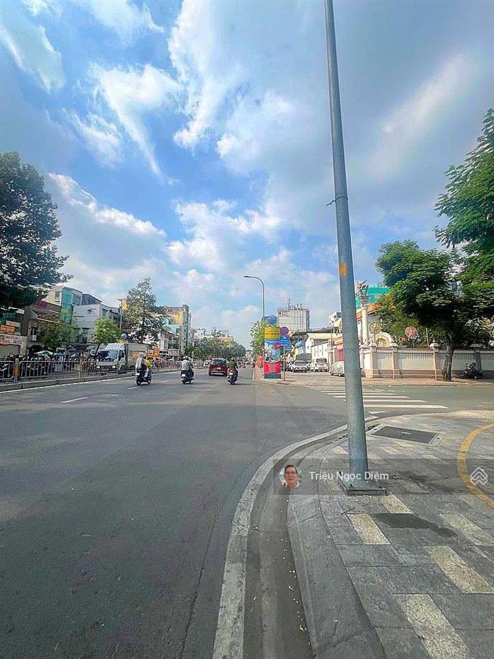 Mặt tiền nguyễn thái học bến thành giá mới 43 tỷ hiếm nhất khu vực