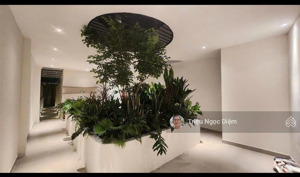 Nhà 5 sao có thang máy riêng từng tầng chỉ 18 tỷ .117m2 ngang 5m nở hậu 6.6m hẻm xe hơi.