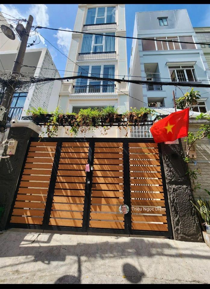 Nhà 5 sao có thang máy riêng từng tầng chỉ 18 tỷ .117m2 ngang 5m nở hậu 6.6m hẻm xe hơi.