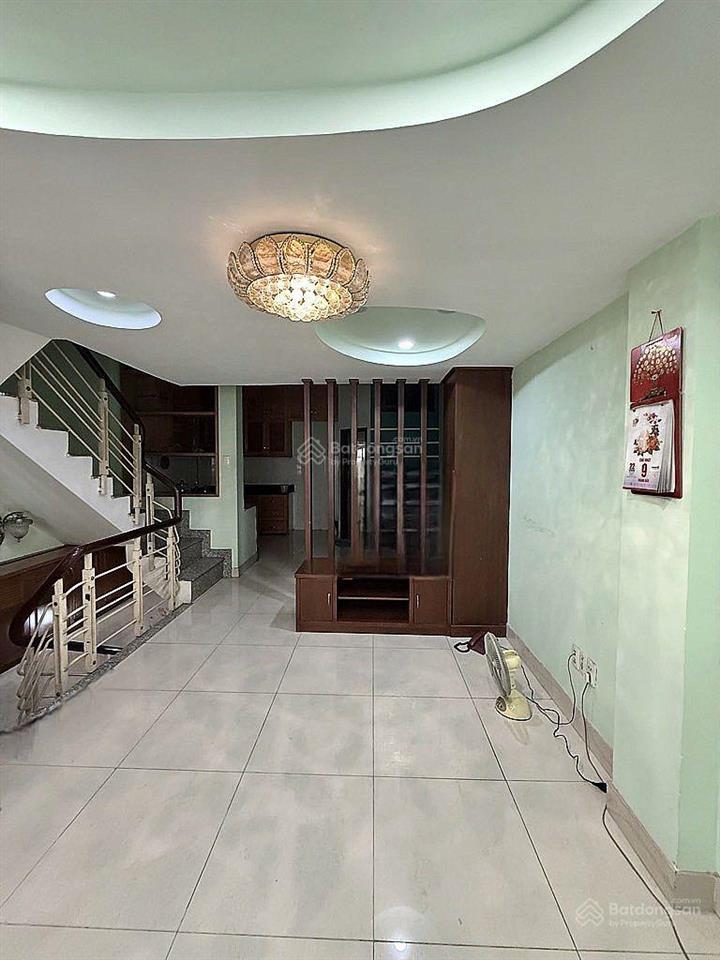 Giảm mạnh 2 tỷ bán nhà mặt tiền hoa lan phú nhuận có hầm ô tô 5 tầng chỉ còn 16.5 tỷ