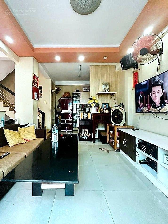 Nhà đẹp giá tốt sát mặt tiền phan văn trị 45m2 4 tầng 5pn chỉ 7.9 tỷ