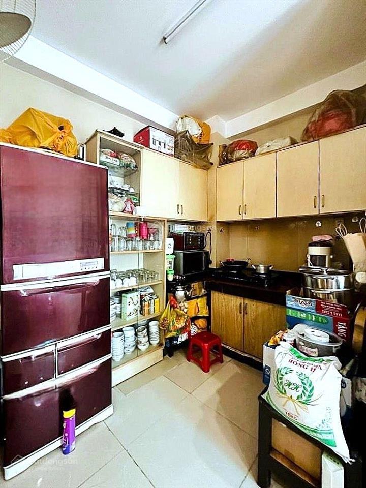 Nhà đẹp giá tốt sát mặt tiền phan văn trị 45m2 4 tầng 5pn chỉ 7.9 tỷ