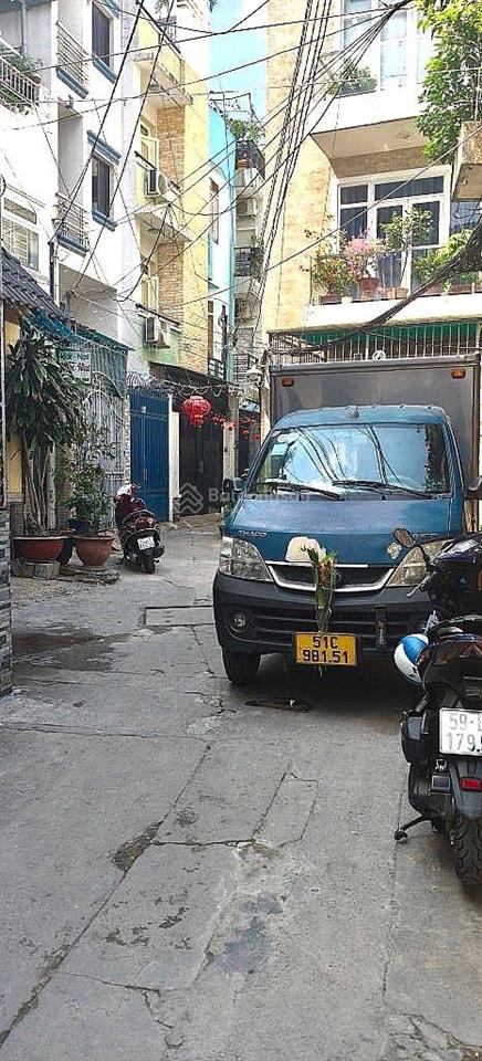 Nhà phú nhuận 62m2 3 tầng đúc 6pn dòng tiền 17tr/tháng gần phan xích long sát quận 1
