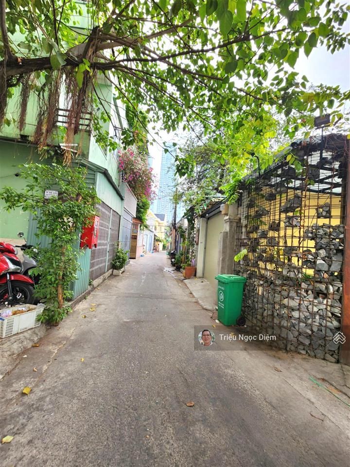Bán đất cạnh vinhomes central park sát ga metro văn thánh vị trí kinh doanh đỉnh .