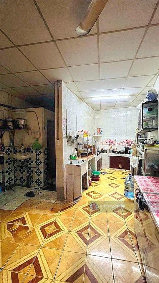 Bán nhà nhiêu tứ khu vip phan xích long phú nhuận 155m2 hxh chỉ 1 căn ra mặt tiền