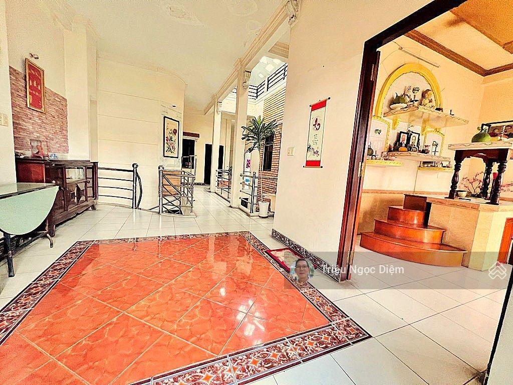 Biệt thự phú nhuận 12x20m 240m2 khu vip phan xích long chỉ 38 tỷ