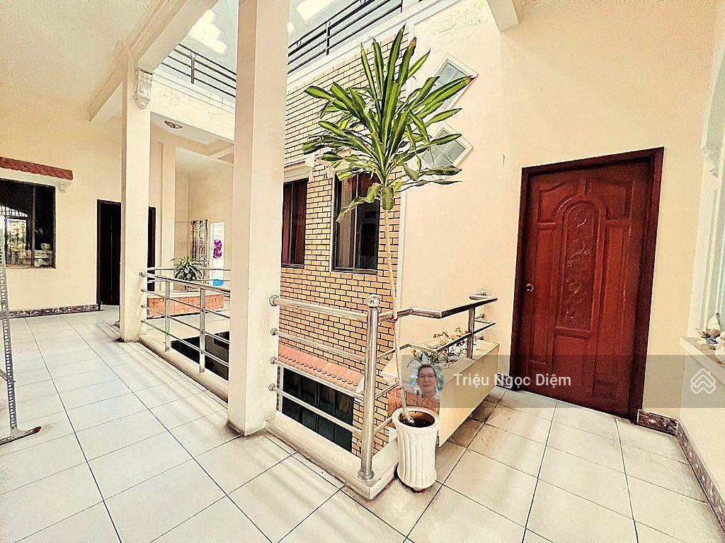 Biệt thự phú nhuận 12x20m 240m2 khu vip phan xích long chỉ 38 tỷ