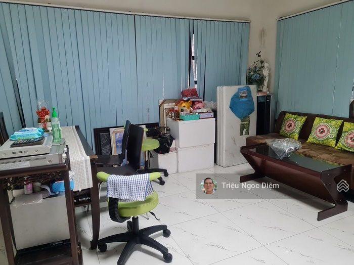 Giảm 2 tỷ chỉ còn 10.5 tỷ . bạch đằng, p.15 bình thạnh dt 120m2 ngang 6m hẻm đẹp, có sân đậu xe