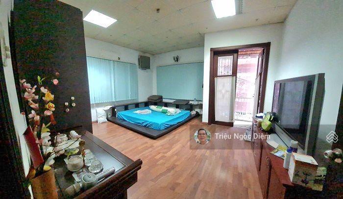 Giảm 2 tỷ chỉ còn 10.5 tỷ . bạch đằng, p.15 bình thạnh dt 120m2 ngang 6m hẻm đẹp, có sân đậu xe
