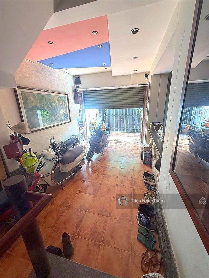 Bán nhà bình thạnh giảm 2 tỷ còn 16 tỷ hxh nhà 3 tầng 105m2 ngang 6.8m bề thế gần mặt tiền