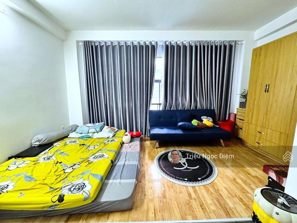 Giá rẻ chdv bạch đằng bình thạnh 82m2 ngang 4.9m . 5 tầng btct 9 chdv dòng tiền sẵn 50 triệu/tháng