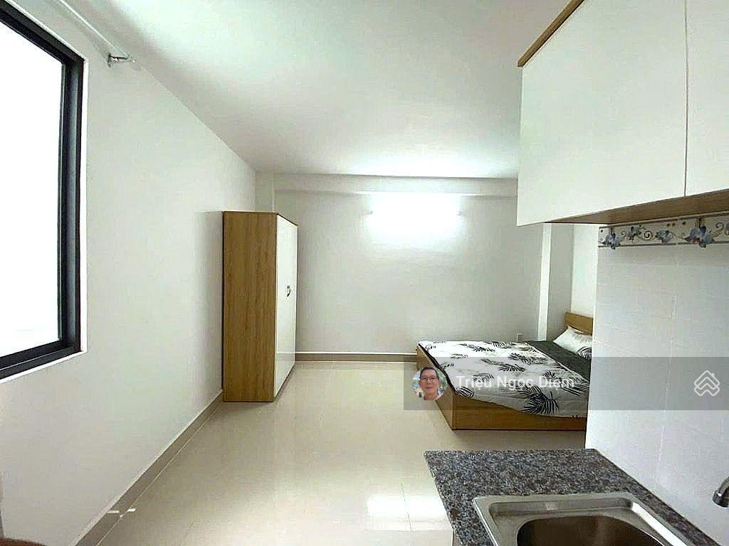 Giá rẻ chdv bạch đằng bình thạnh 82m2 ngang 4.9m . 5 tầng btct 9 chdv dòng tiền sẵn 50 triệu/tháng