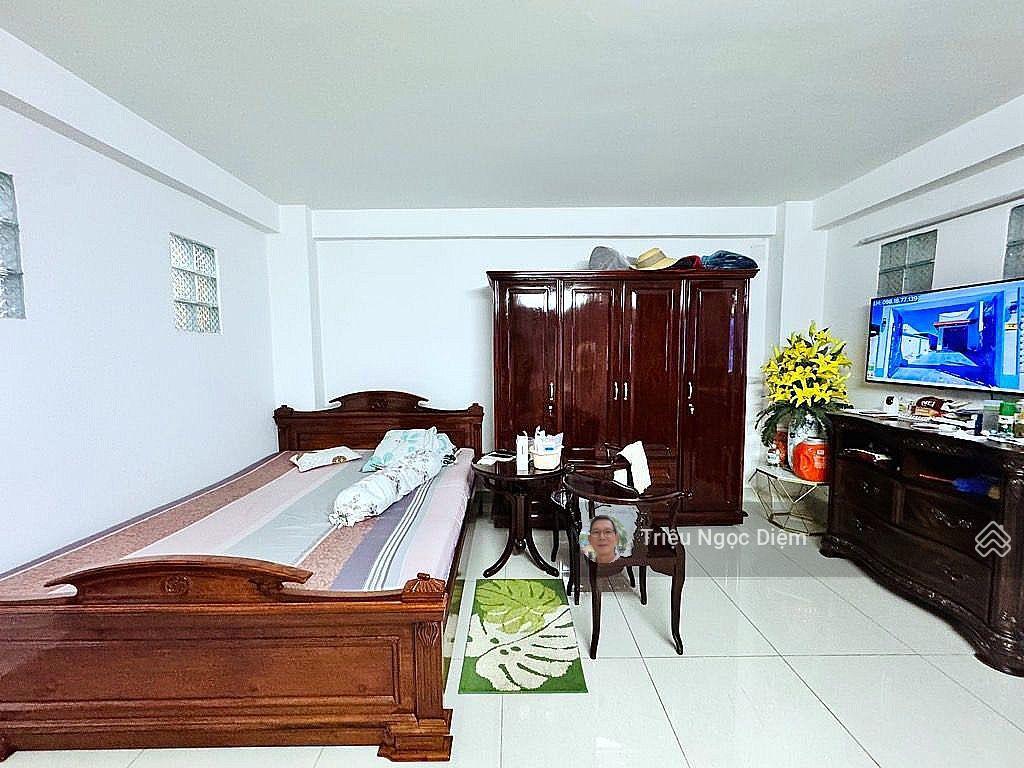 Giá rẻ chdv bạch đằng bình thạnh 82m2 ngang 4.9m . 5 tầng btct 9 chdv dòng tiền sẵn 50 triệu/tháng