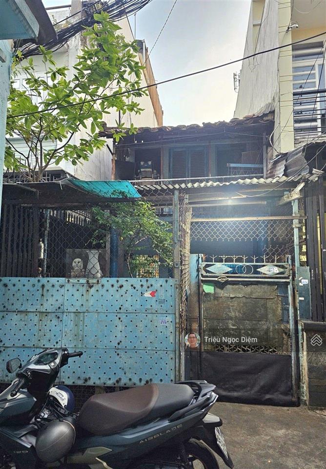 Bán đất phan đình phùng phú nhuận  117m2  giá chỉ 8.2 tỷ  hiếm còn sót lại