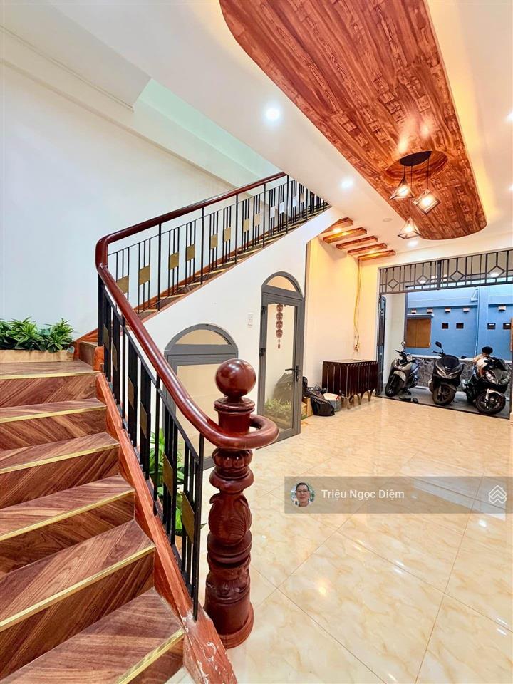 Nhỉnh 6 tỷ sở hữu nhà sát phan xích long 48m hẻm thông đẹp . sổ đẹp.