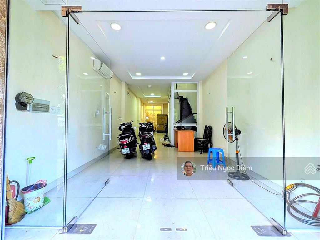 Mtkd trường sa  phú nhuận | 56m2 | 4 tầng btct | vỉa hè rộng | chỉ hơn 20 tỷ