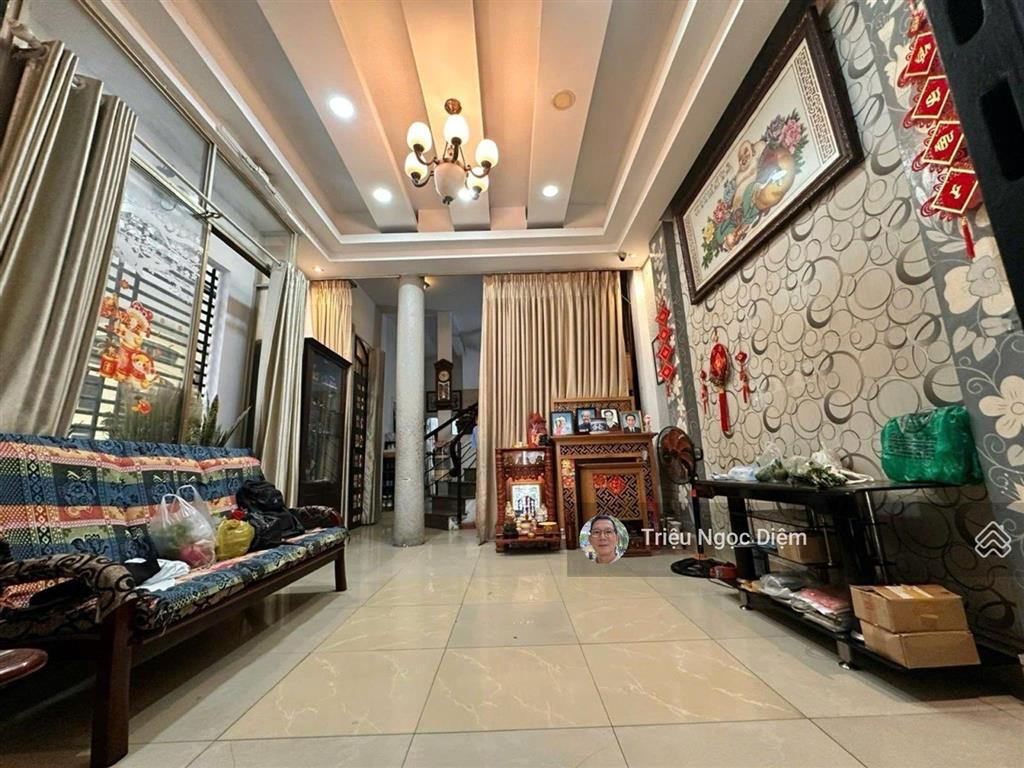 Gấp bán giảm mạnh 1 tỷ điện biên phủ bình thạnh. 93m2. 4 tầng chỉ 9.999 tỷ