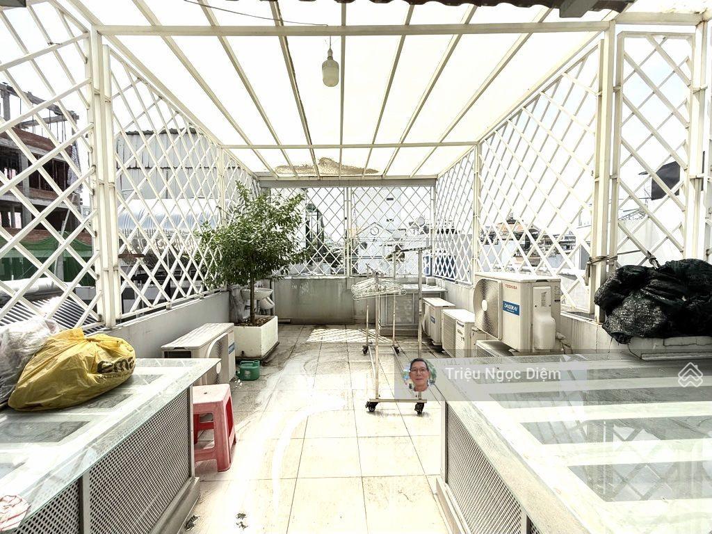 Nhà đẹp mới 4 tầng 60m2 ngang 4.6m bề thế. bùi đình túy bình thạnh. chỉ 8 tỷ