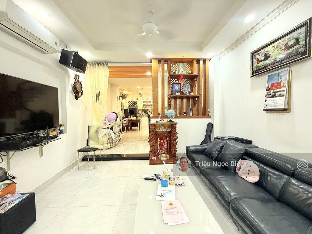 Nhà đẹp mới 4 tầng 60m2 ngang 4.6m bề thế. bùi đình túy bình thạnh. chỉ 8 tỷ