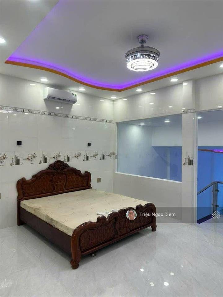 Gấp bán giảm 500 triệu còn 8,7 tỷ nhà đẹp phú mỹ bình thạnh. 70m2. 2 tầng