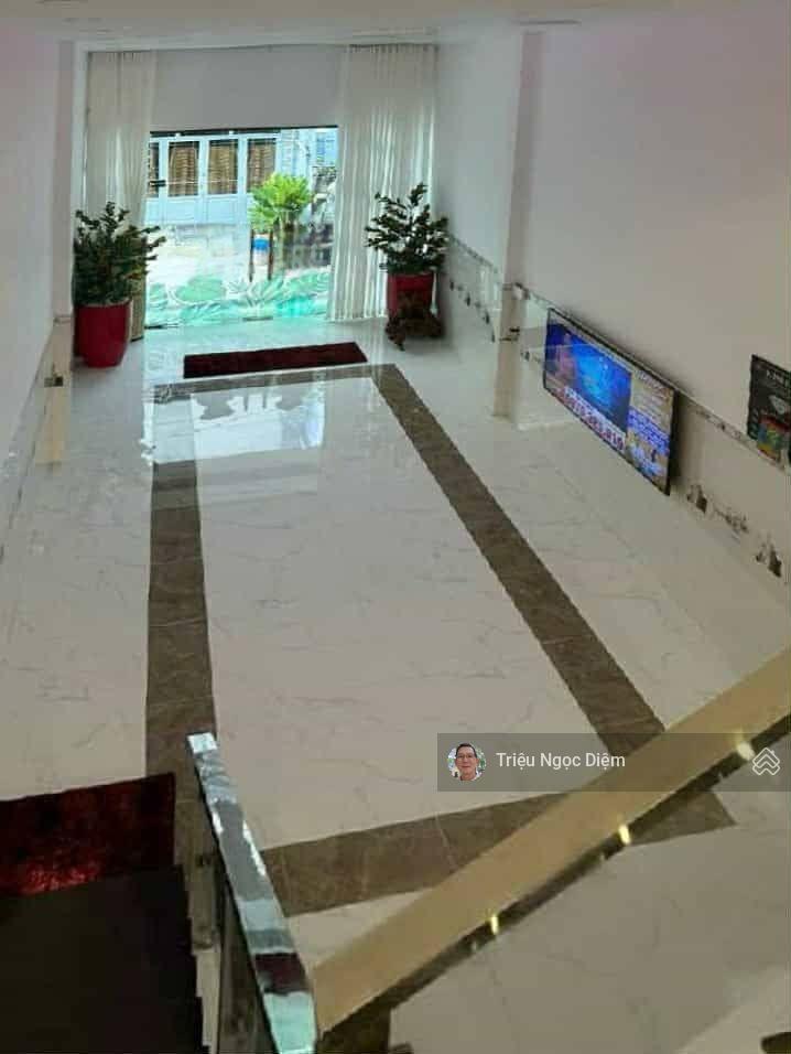 Gấp bán giảm 500 triệu còn 8,7 tỷ nhà đẹp phú mỹ bình thạnh. 70m2. 2 tầng