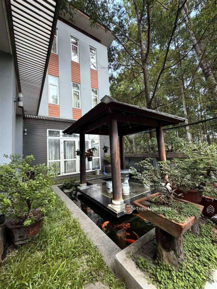 Biệt thự phổ quang  phú nhuận  275m2  4 tầng hầm 4 ô tô  sát sân bay tân sơn nhất