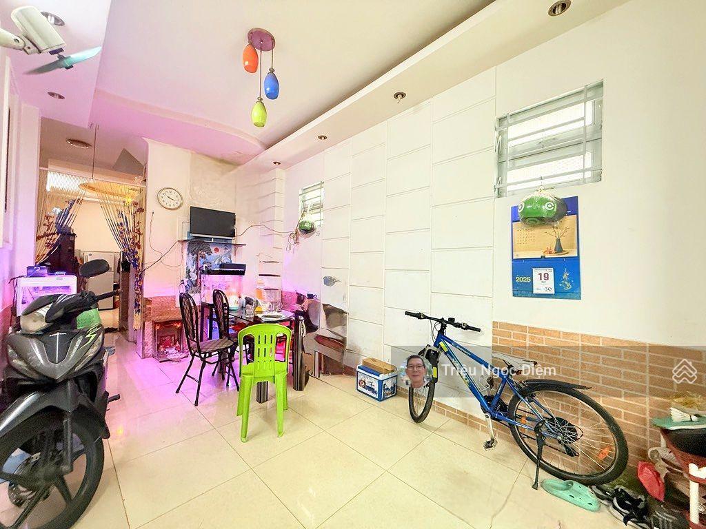 Phú nhuận | nhà 4 tầng btct | 46m2 nở hậu | 5pn | chỉ 7.2 tỷ