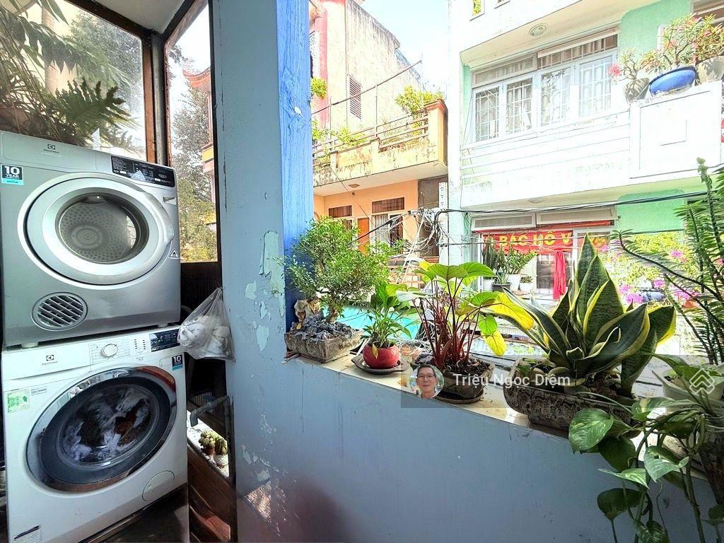 Giảm sốc 500 triệu chỉ 9.999 tỷ . hxh trải nhựa nguyễn công hoan, sát phan xích long. phú nhuận.
