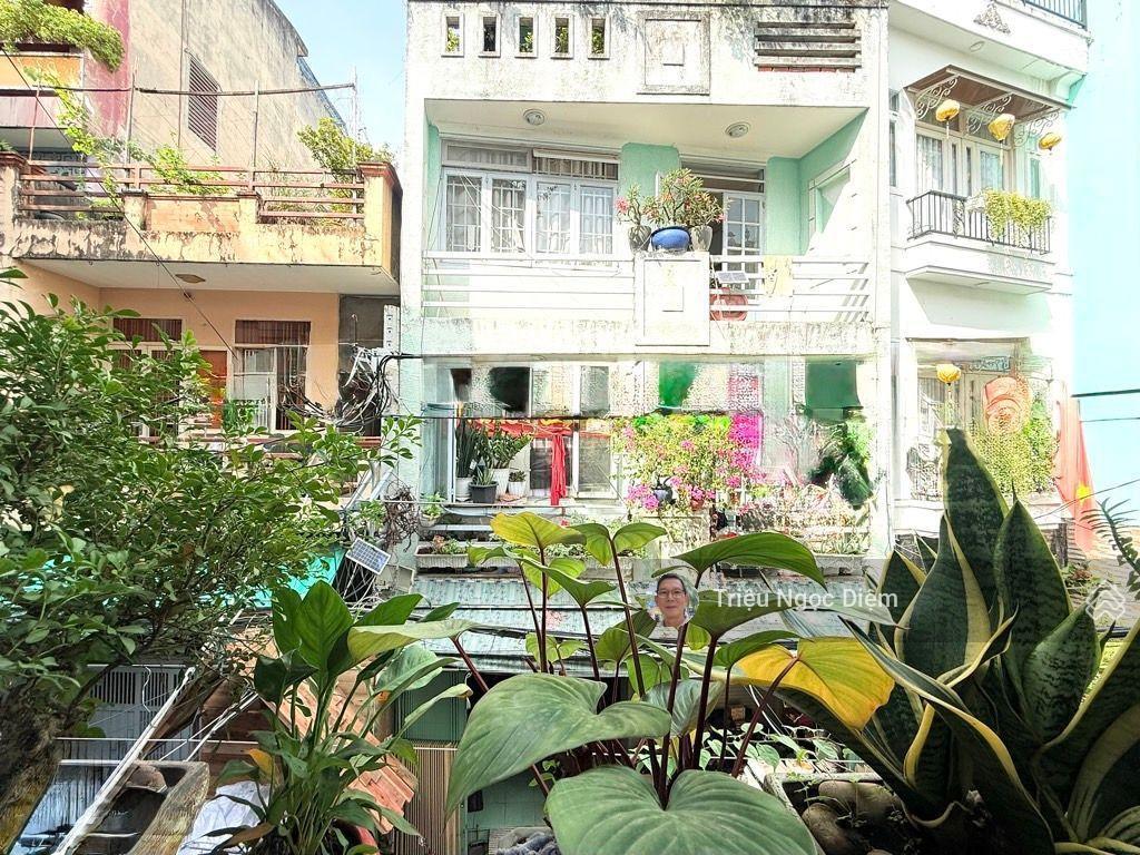 Giảm sốc 500 triệu chỉ 9.999 tỷ . hxh trải nhựa nguyễn công hoan, sát phan xích long. phú nhuận.